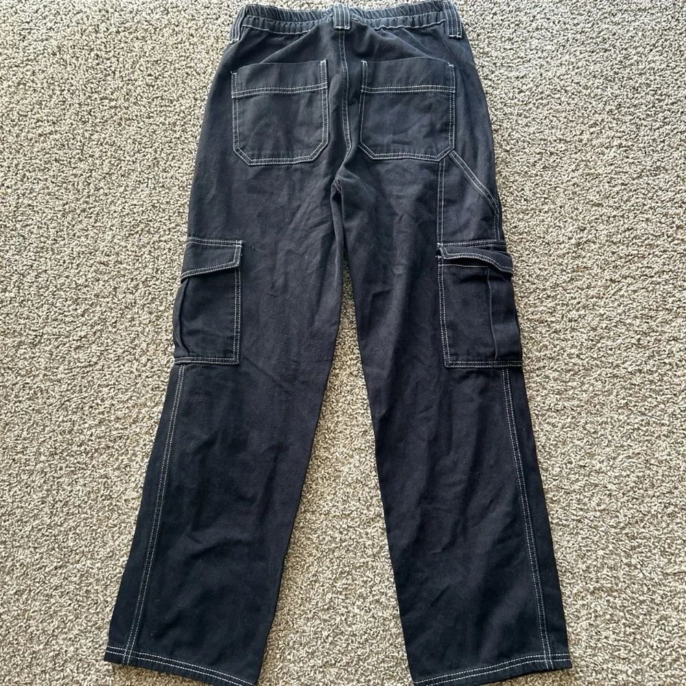 BDG Contrast Stitch Skate Jean in Black w/ white stitching, labeled size W27. - Picture 2 of 7